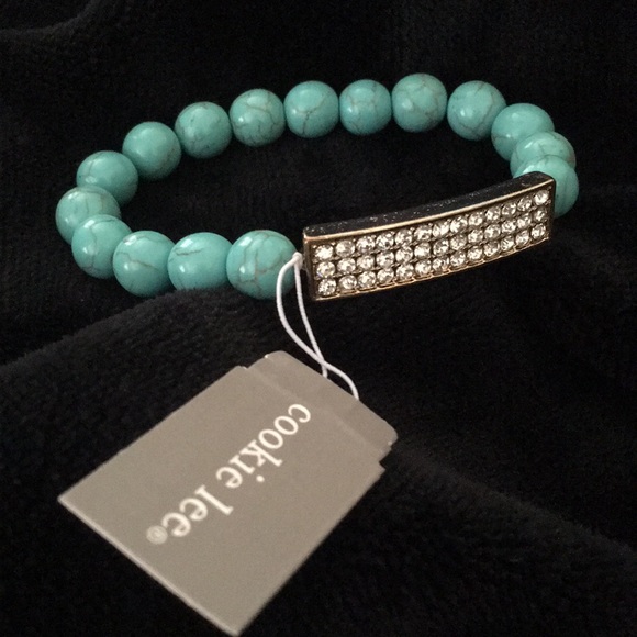Cookie Lee Jewelry - Lovely Crystal and Bead Stretch Bracelet
